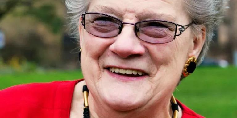 Fay Holmes